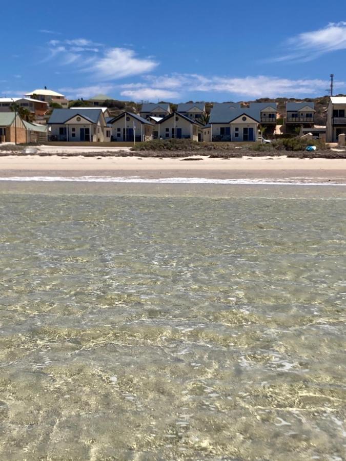 Oceanside Village Denham Bagian luar foto