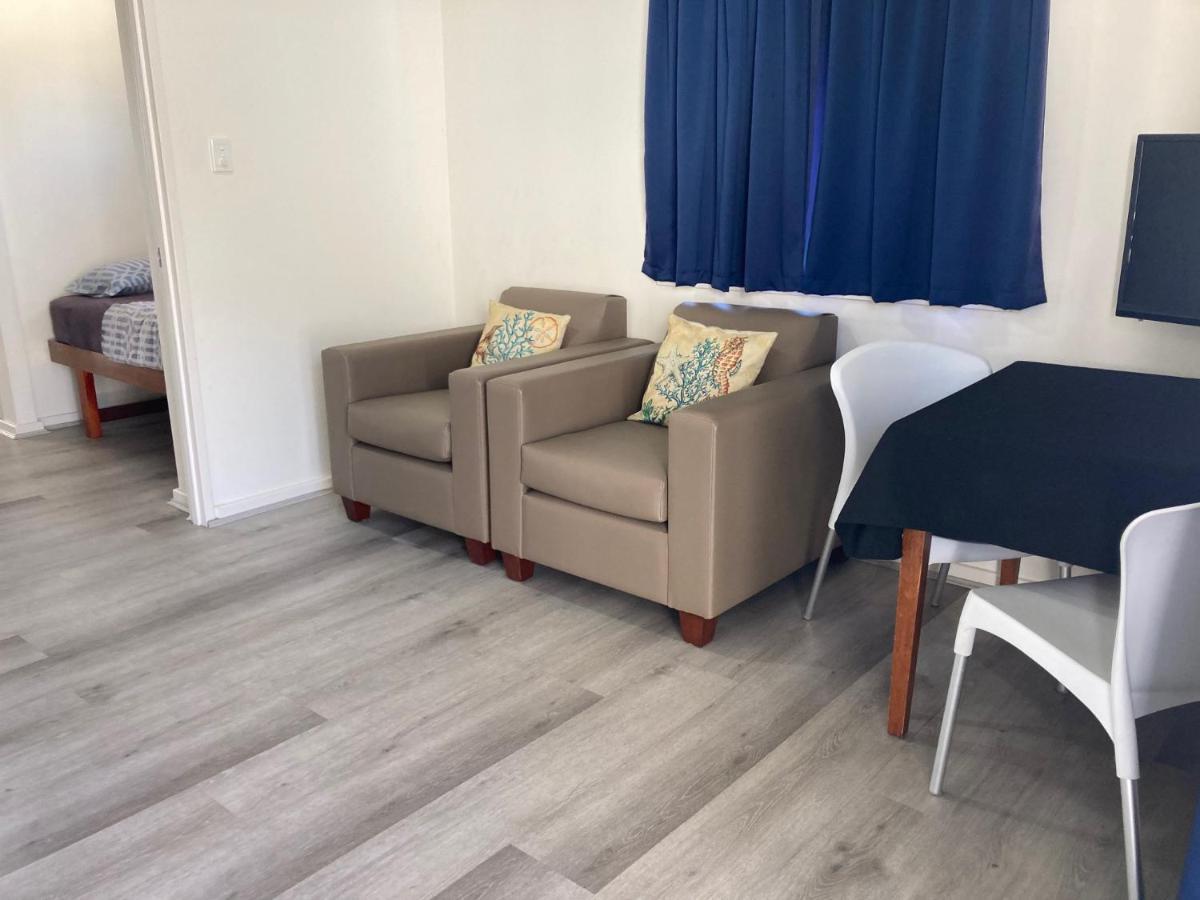 Oceanside Village Denham Bagian luar foto