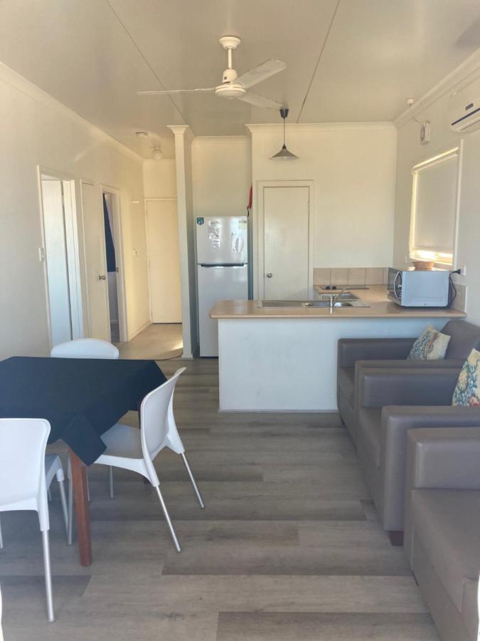 Oceanside Village Denham Bagian luar foto