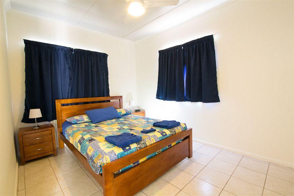 Oceanside Village Denham Bagian luar foto