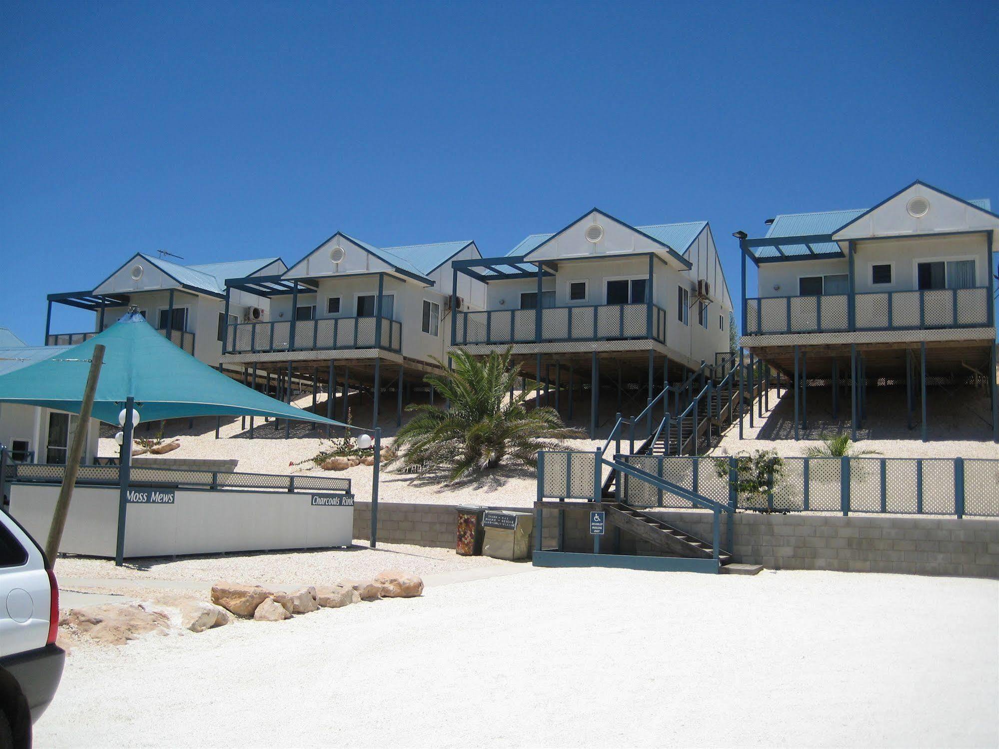Oceanside Village Denham Bagian luar foto