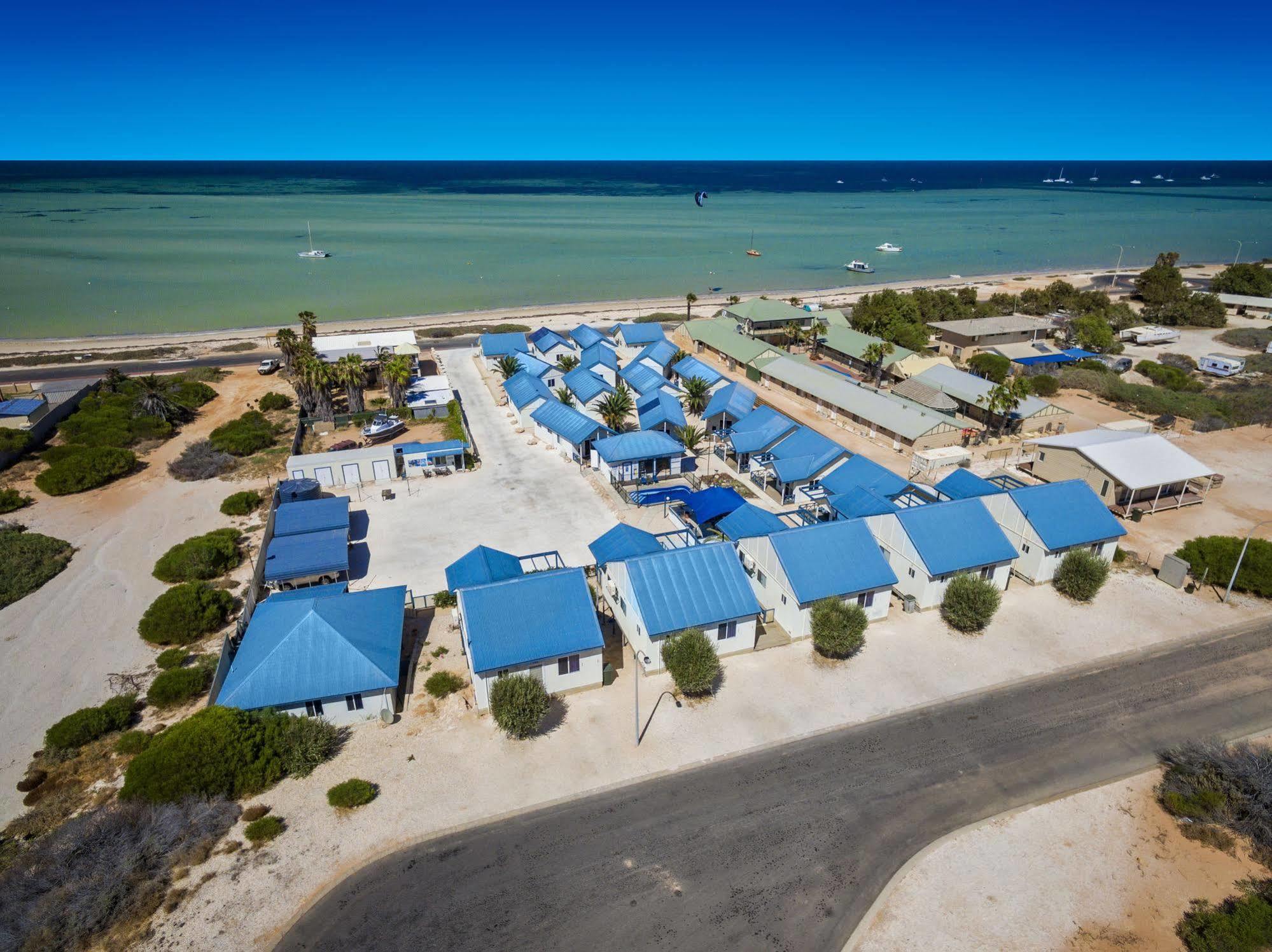 Oceanside Village Denham Bagian luar foto